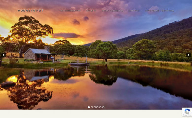 moonbahhut.com.au screenshot