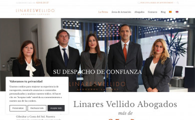 linaresvellidoabogados.com screenshot