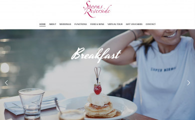 spoonsriverside.com.au screenshot